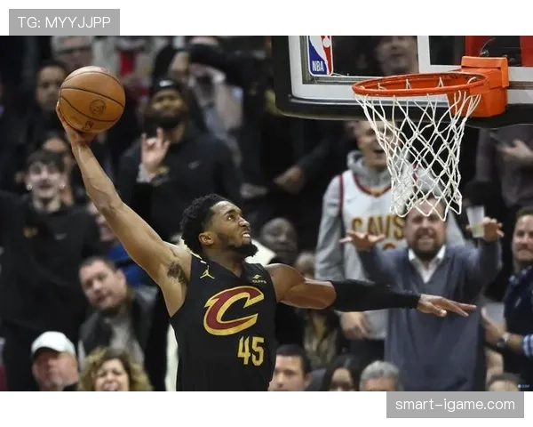 阿德耶米表现稳健,持续贡献助攻展现比赛稳定性 阿德耶米表现稳健,持续贡献助攻展现比赛稳定性