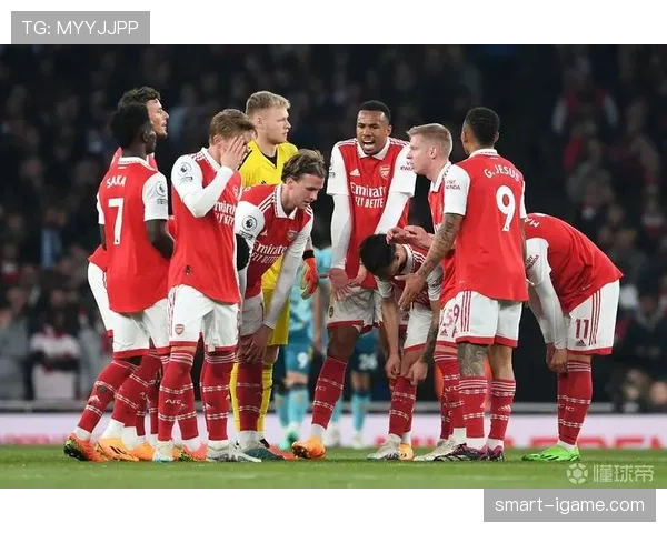 阿森纳争冠形势承压：战术依赖明显，阵容深度不足问题逐步显现